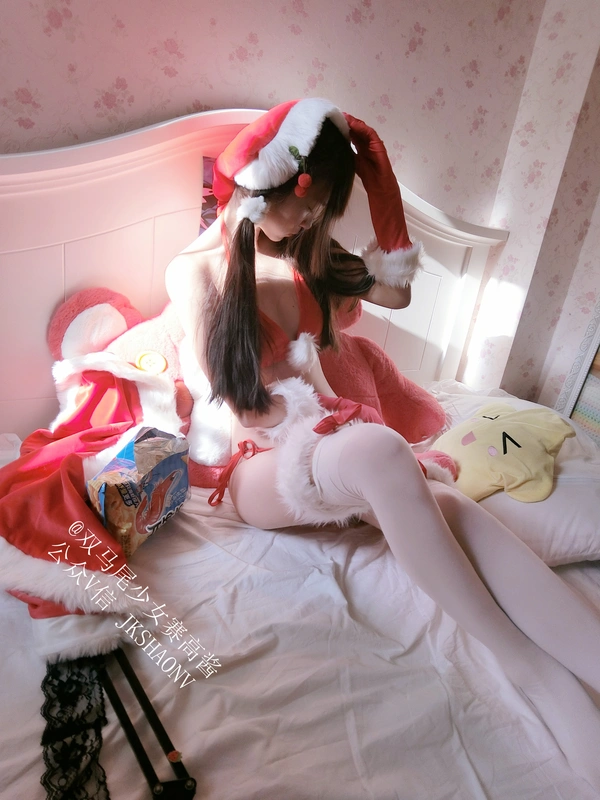 红色比基尼 - 双马尾少女赛高酱